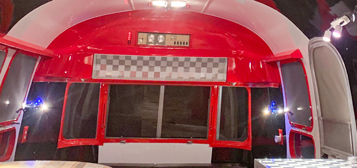 foodtruck rénové rouge
